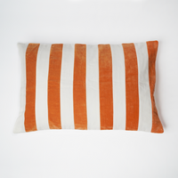 غطاء وسادة بخطوط سميكة 40×60 سم - أوف وايت وتيراكوتا - (طقم قطعتين)