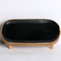 حامل للتقديم من الخشب