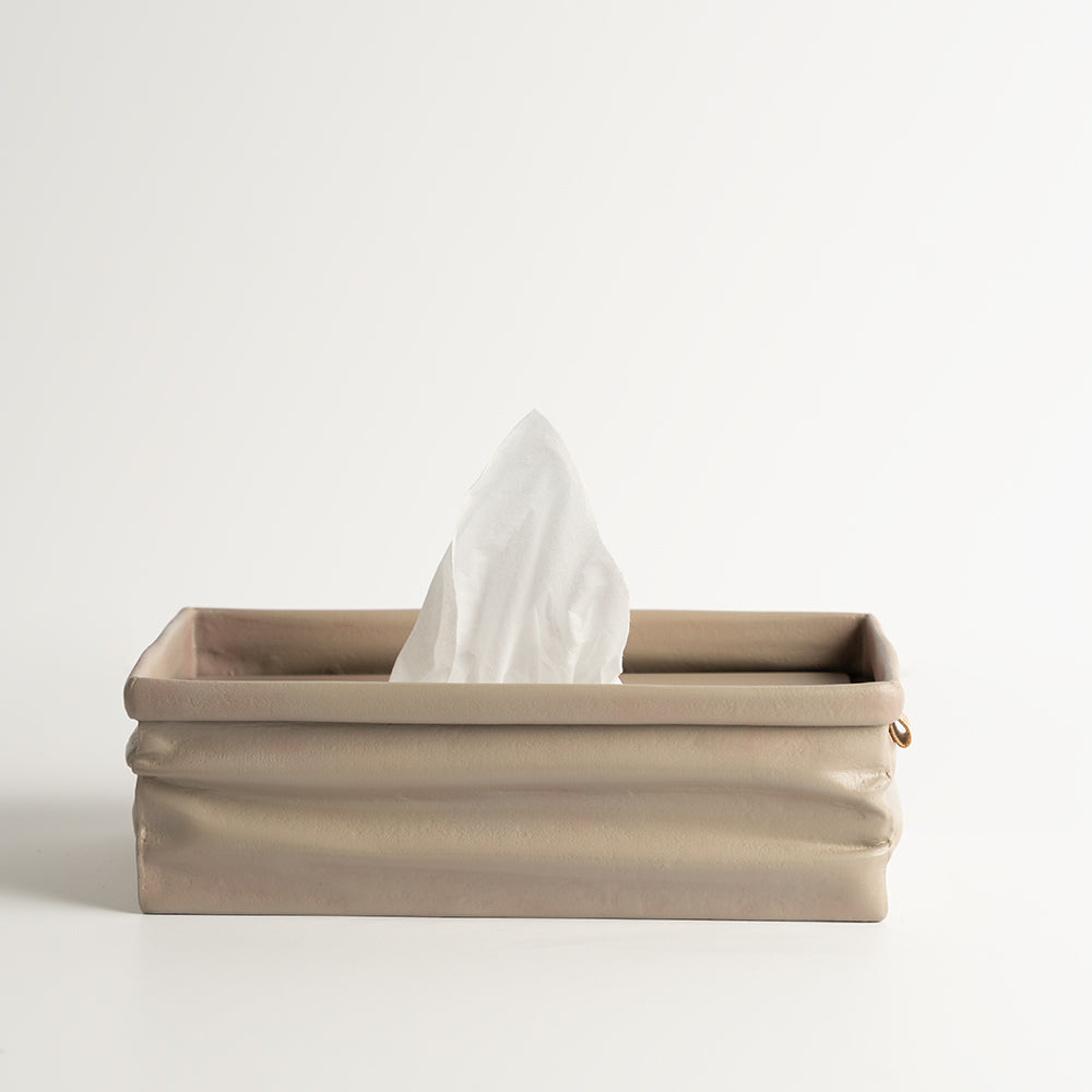 Squashed Tissue Box Matt علبة مناديل