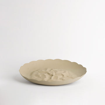 Round metal bowl medium size