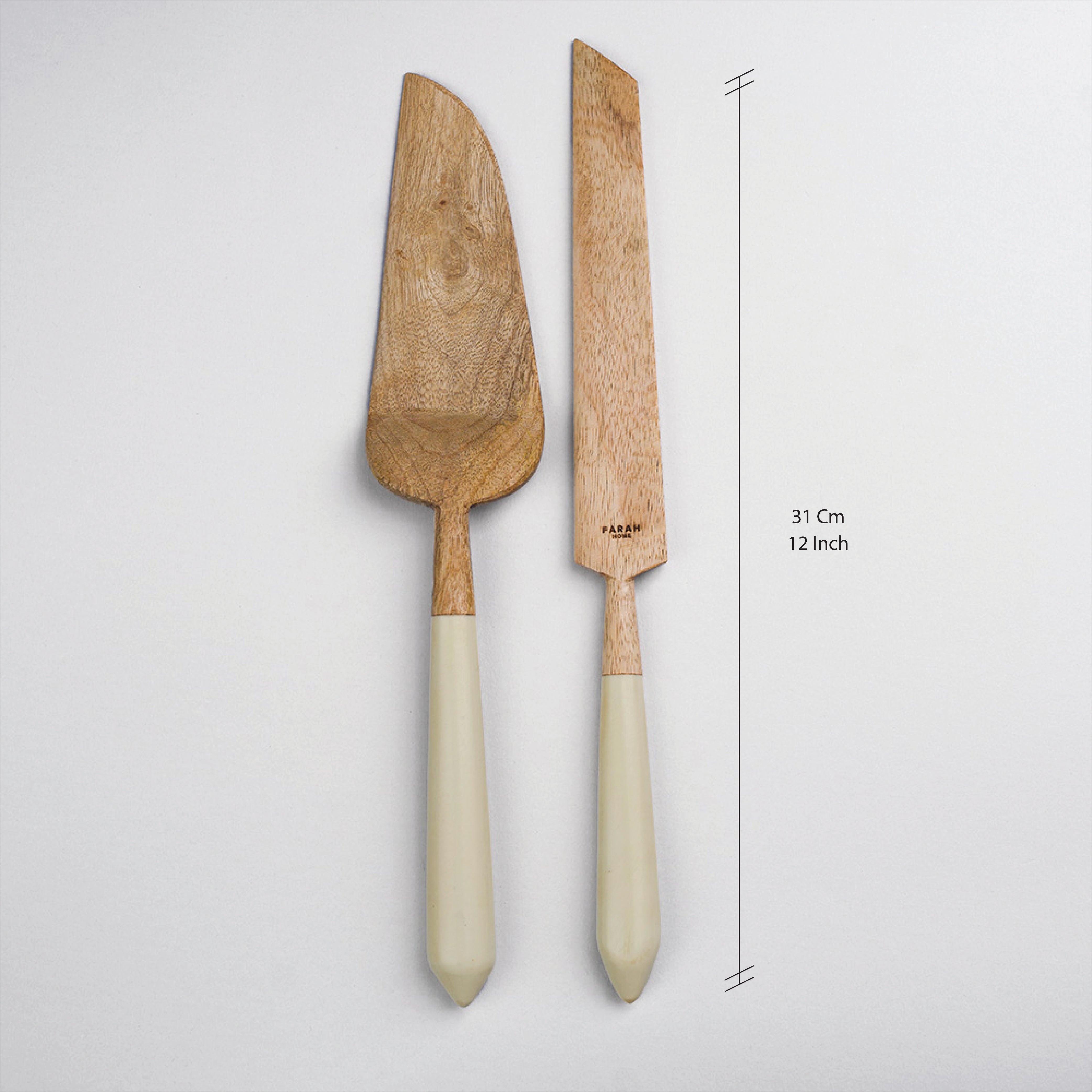 Cake Knives in Wood and White Resin